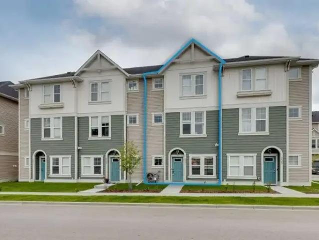 For Rent 3.5 Bedroom Townhouse Airdrie AB DS105151101