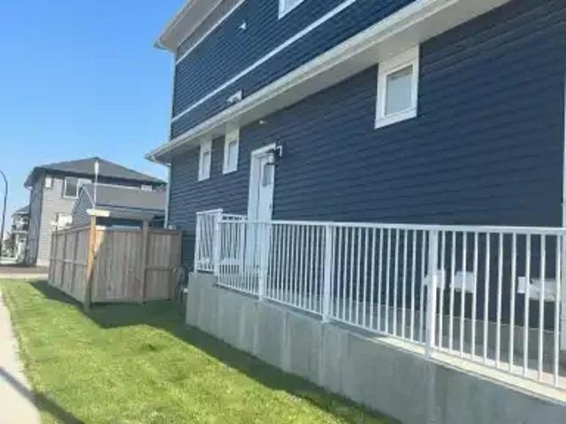 For Rent 3.5 Bedroom Apartment Calgary AB DS104224484