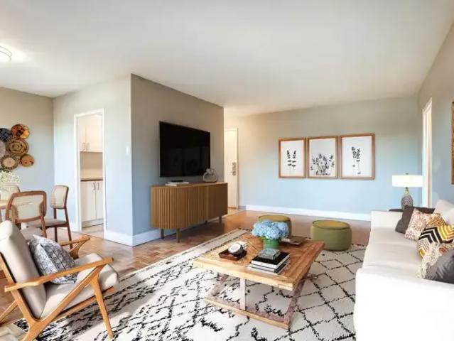 For Rent 3.5 Bedroom Apartment Toronto ON DS103178394