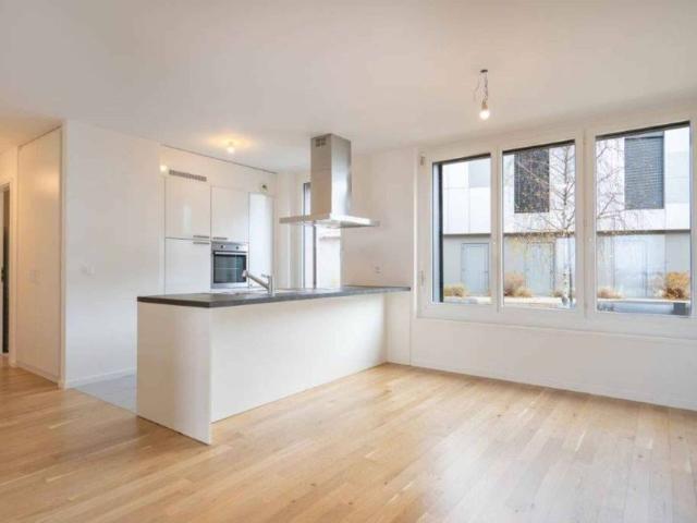 For rent 3.5 room apartment in Mont sur Lausanne