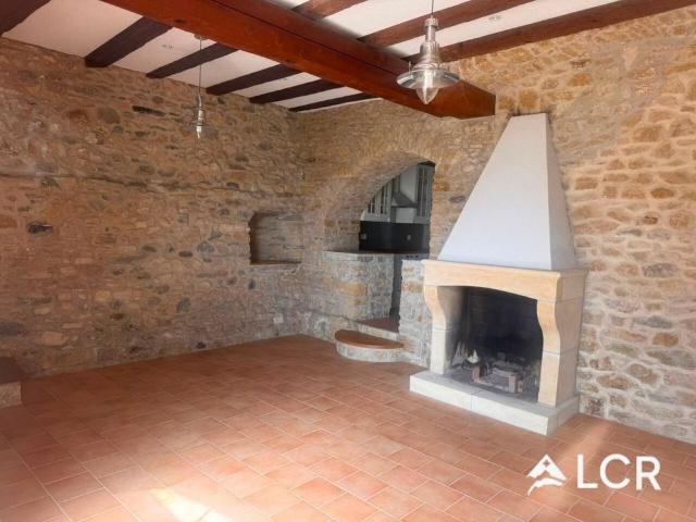 For rent – 3.5 room apartment with terrace in a character building in Corcelles NE