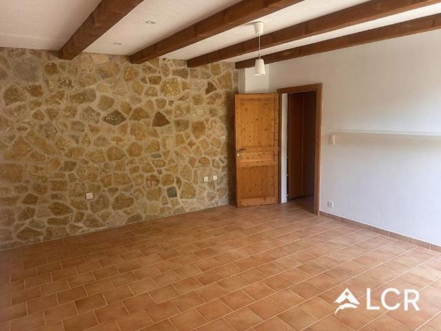For rent 3.5 room apartment with terrace in a building of character in Corcelles NE
