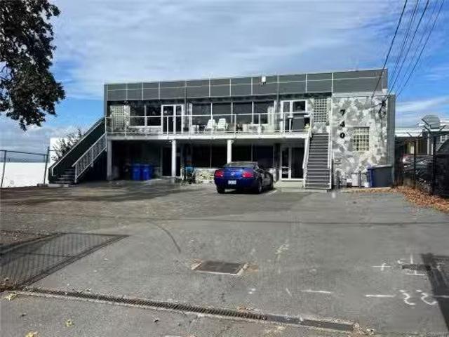 Unique 3 740 Discovery St, Victoria, BC, V8T 1H2 commercial.