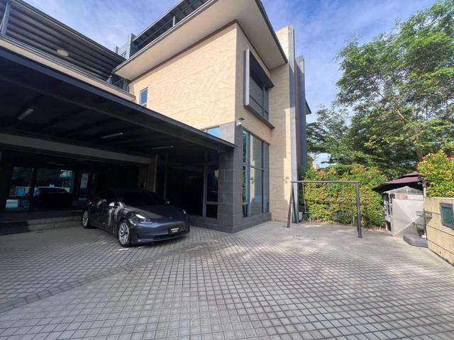 For Rent 3Storey Cluster house Golf Villa Forest City GelangPatah