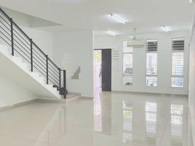 FOR RENT 3Storey Terrace Bangi Avenue 7 Bangi