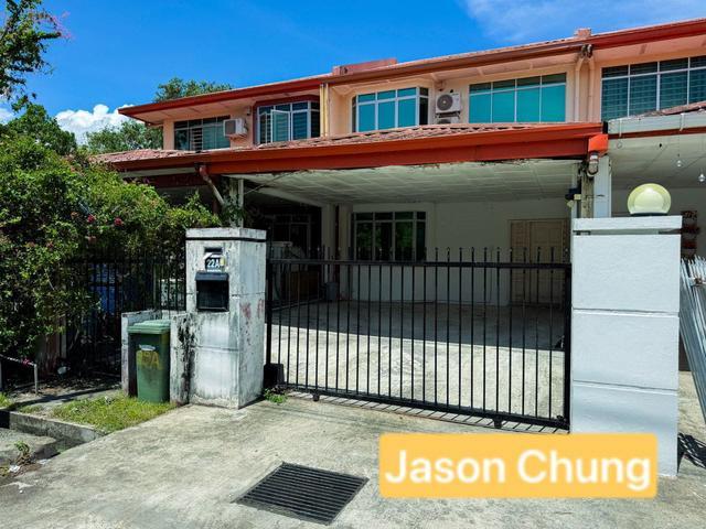 FOR RENT Taman Kingfisher 3 Double Storey Intermediate House