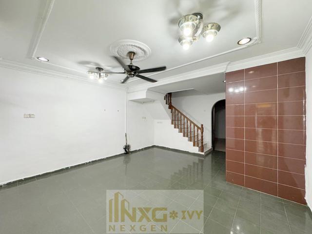 For rent taman klang utama klang double storey partially furnished