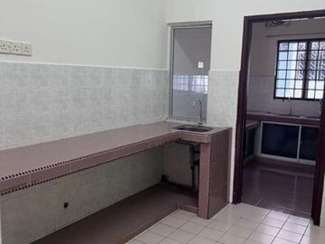 for rent taman mewah jaya klang double storey facing field table top