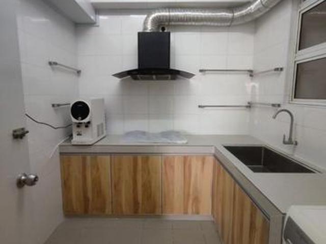 For Rent The Zest Bandar Kinrara 3R2B2CPFully Furnish