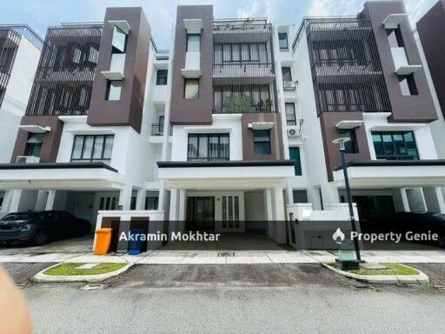 FOR RENT | TOWNHOUSE DOUBLE STOREY HOUSE 50 RESIDENSI CAHAYA SPK SEKSYEN U9 SHAH ALAM