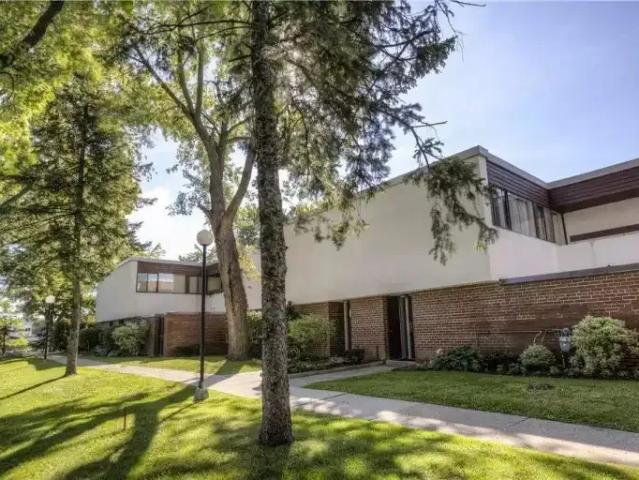 For Rent Townhouse North York ON DS98464102