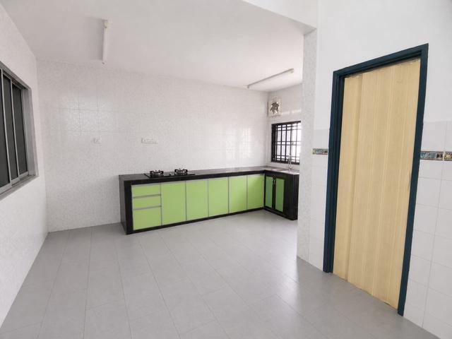For rent Tmn mutiara Rini Jalan bakti