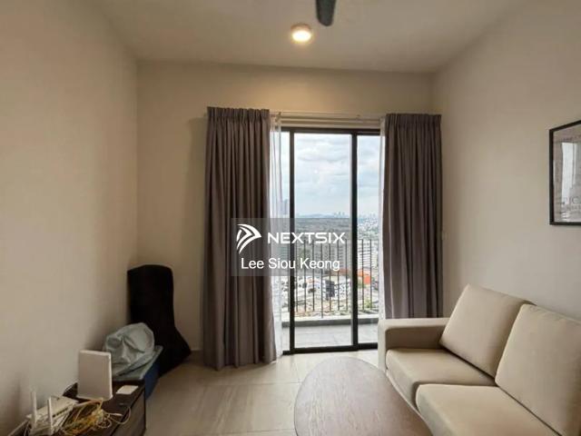 For Rent *Twin Tower Residence @ CIQ 有wifi carpark的单位