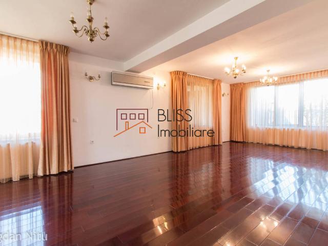 For rent Villa with 4 Bedrooms, Private Garden and 4 Parking Spaces Iancu Nicolae Jolie Ville, Bucharest / Ilfov