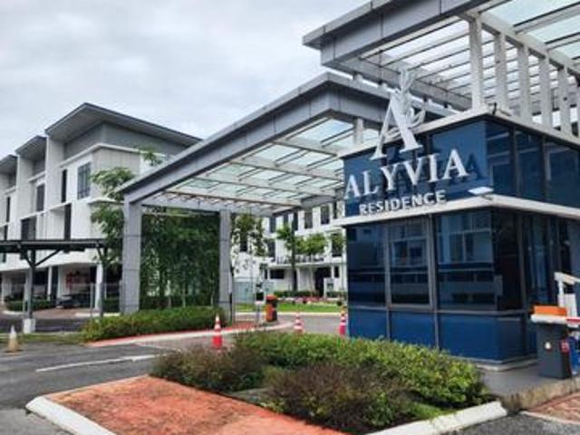 FOR RENT Alyvia Residence Townhouse The Northbank