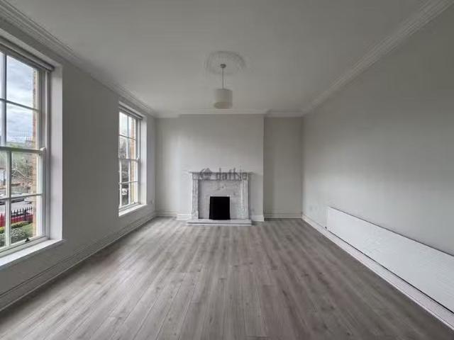 Cozy Apartment 29, 85 Wellington House, Wellington Road, Balls.