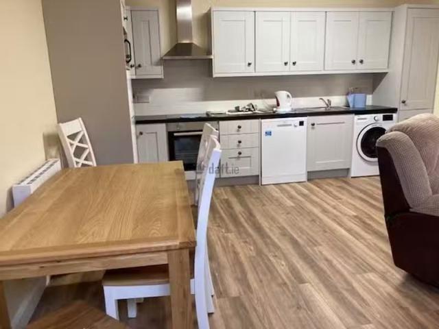 Nice Apartment 9, Castle Yard, Upper Main Street, Ferns, Co. W.
