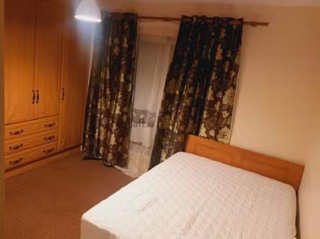 Cheap Apartment 9, James Joyce Court, Millbourne Avenue, Drum.