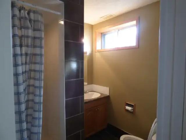 For Rent Apartment Calgary AB DS104910298