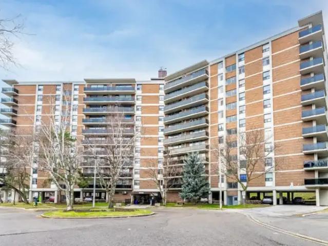 For Rent Apartment East York ON DS101773142