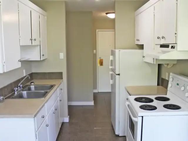 For Rent Apartment Edmonton AB DS98259232
