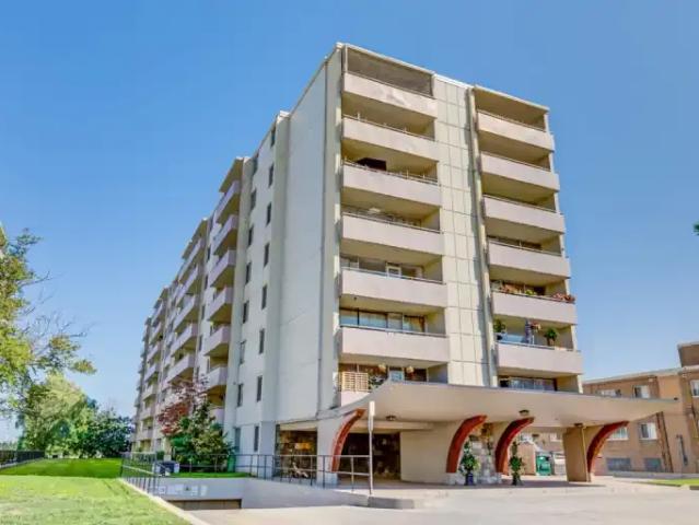 For Rent Apartment Etobicoke ON DS105070932