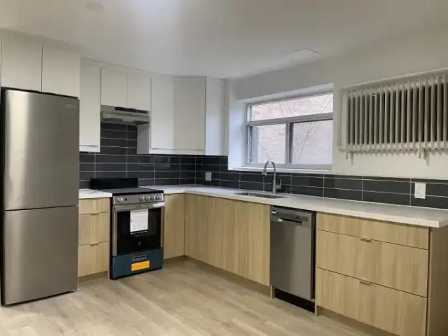 For Rent Apartment Etobicoke ON DS98568821