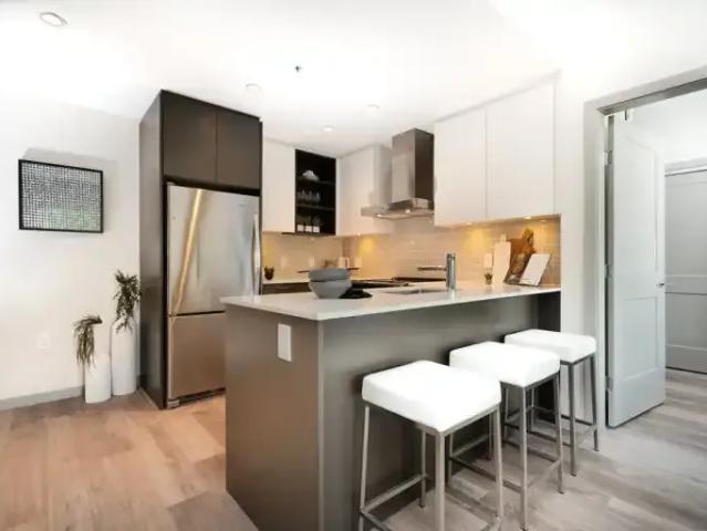 For Rent Apartment North Vancouver BC DLS102113646