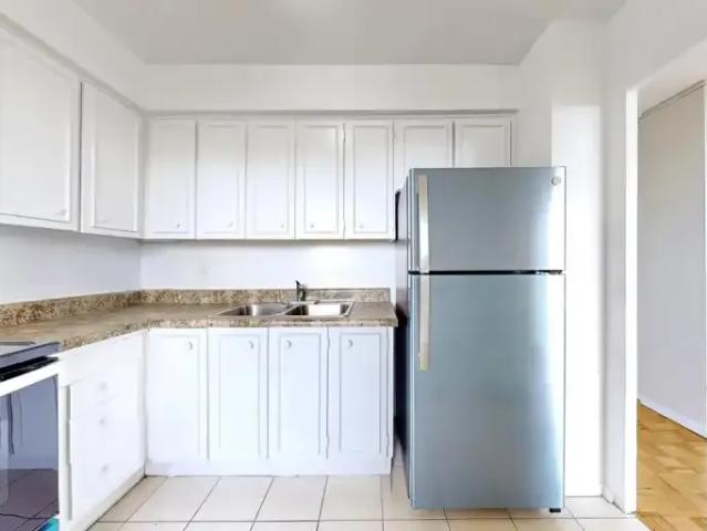 For Rent Apartment North York ON DS101185286