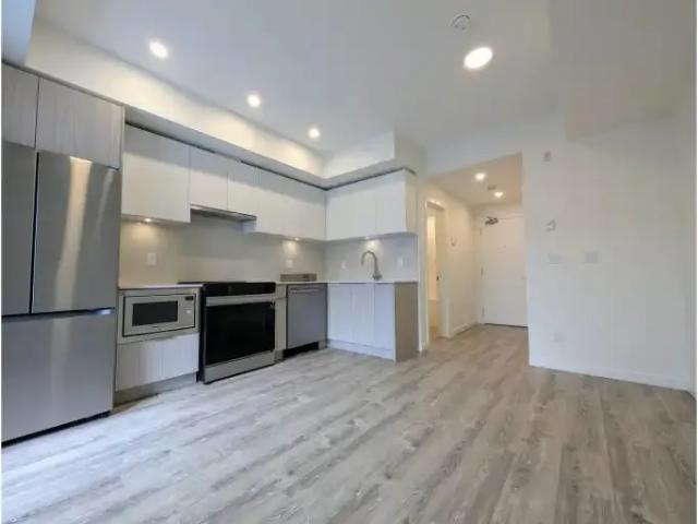 For Rent Apartment Surrey BC DS104183212