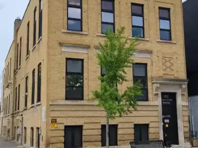 For Rent Apartment Peterborough ON DS99003390