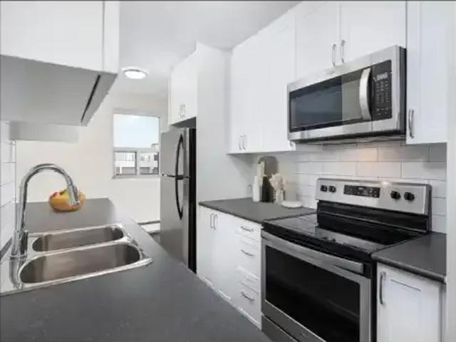 For Rent Apartment Toronto ON DS100758362