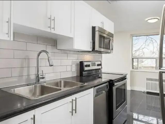 For Rent Apartment Toronto ON DS102845886