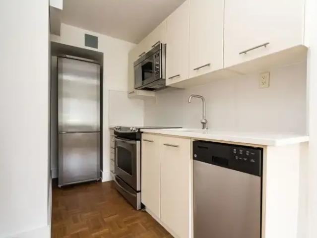 For Rent Apartment Toronto ON DS103919954