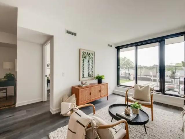 For Rent Apartment Toronto ON DS104223588