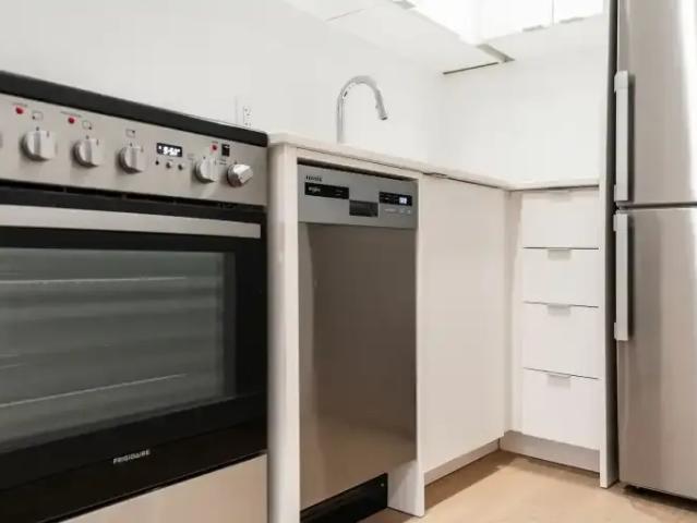 For Rent Apartment Toronto ON DS104840728