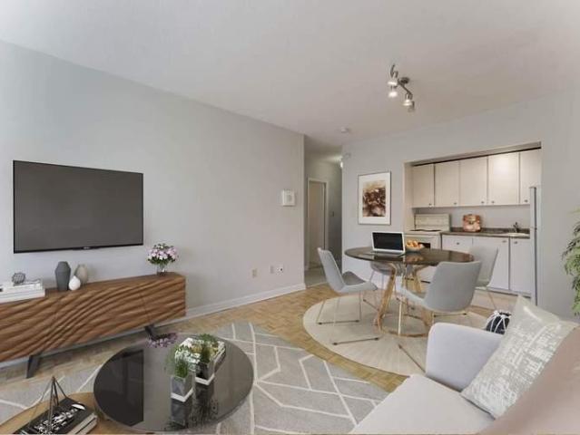For Rent Apartment Toronto ON DS96586942