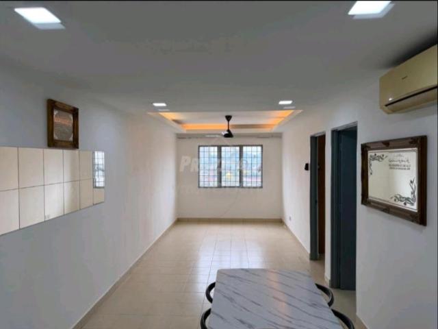 For Rent: Apartment Taman Medan Jaya, PJS 5, Petaling Jaya | Partially Furnished