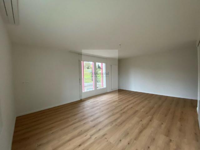 For rent, AVS/AI, 2.5 rooms renovated, Albert Monard 4, La Chaux de Fond