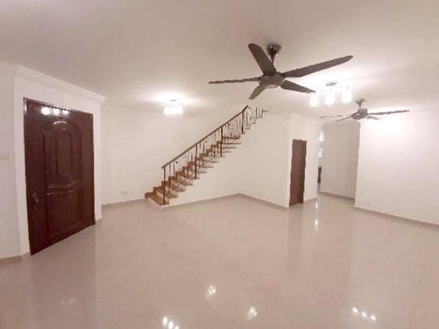 For Rent Ayu Prima Alam Nusantara 2Storey Terrace Setia Alam