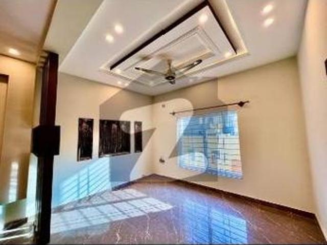 For Rent Bahria Town Phase 8 Ali Block