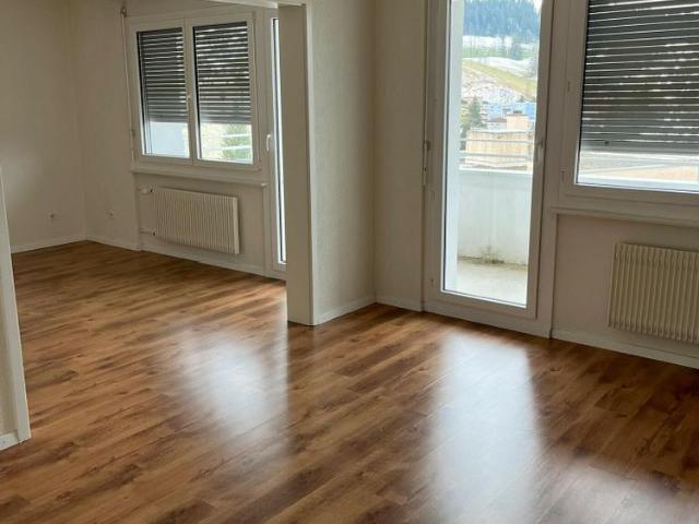 For rent, beautiful 3.5 room apartment, Cardamines 26, Le Locle