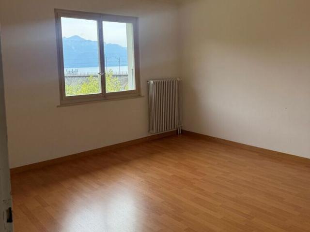 FOR RENT Beautiful 2.5 room apartment in Pully with lake view