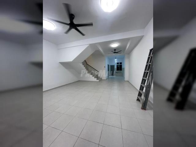 FOR RENT Brand New 3 Storey Terrace House @ Taman Scientex Kundang Jaya, Rawang