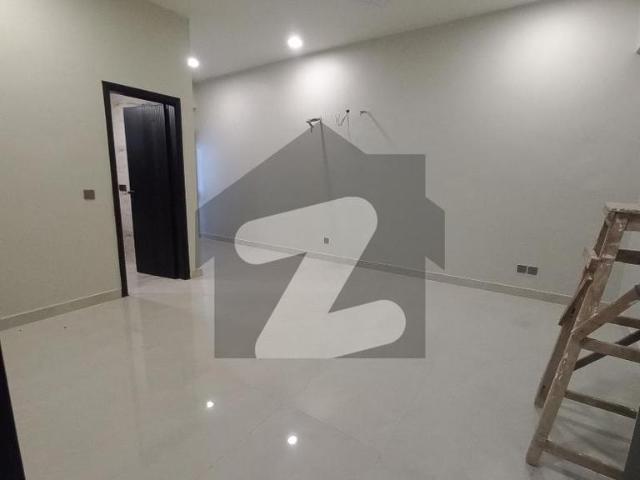 For rent: brand new 2,700 sq ft 3 bed dd luxury apartment zamzam arcade, clifton block 9, karachi clifton block 9
