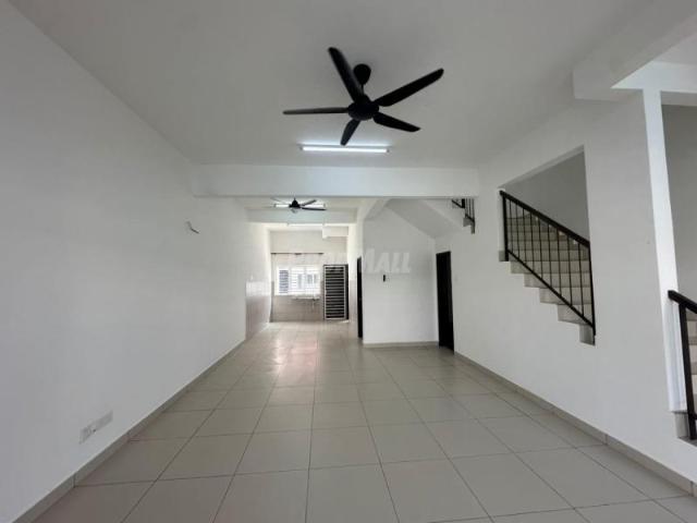 FOR RENT BRAND NEW DOUBLE STOREY TERRACE HOUSE MERANTI RESIDENSI PULAU MERANTI, PUCHONG