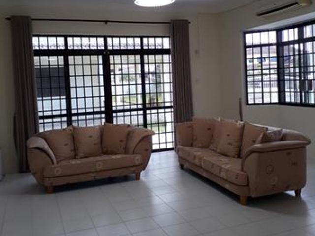 FOR RENT Bungalow single storey Desa Pujut Permyjaya Miri