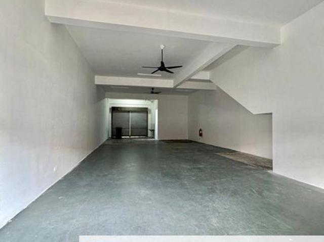 Shop For Rent出租   ℎ      Jalan Kiambang @ Vervocity Kulai