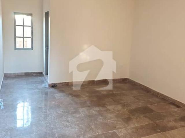 For rent commercial ground floor main road project block 3a 2000 sq ft covered area + 1200 sq ft extra land