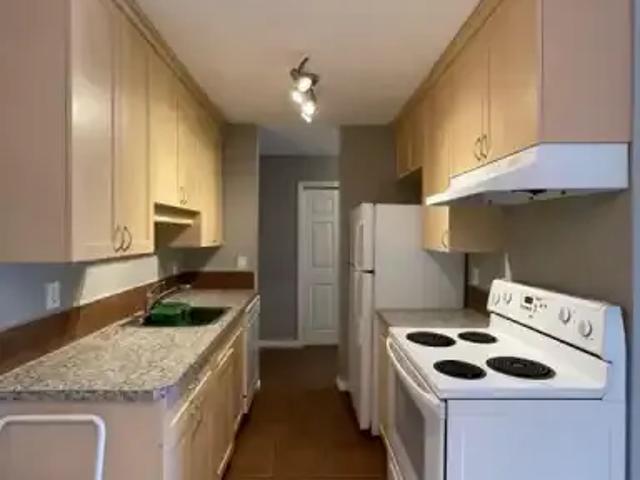 For Rent Condo Edmonton AB DS96378052